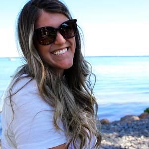 Meet your Posher, Brooke